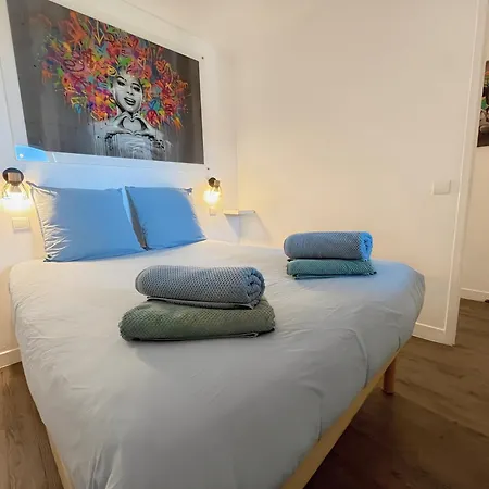 Lovely With Balcony - Golf Course View - Free Parking And Heated Pool 多维尔