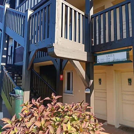 Lovely With Balcony - Golf Course View - Free Parking And Heated Pool 公寓 多维尔