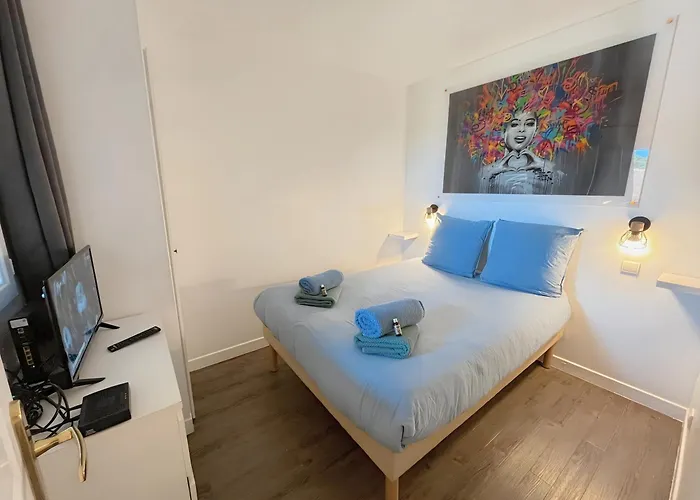 Lovely With Balcony - Golf Course View - Free Parking And Heated Pool 公寓 多维尔