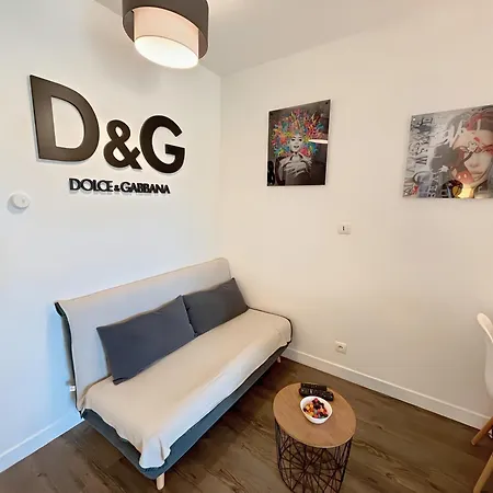 Lovely With Balcony - Golf Course View - Free Parking And Heated Pool 多维尔