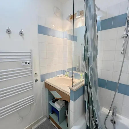 公寓 Lovely With Balcony - Golf Course View - Free Parking And Heated Pool 多维尔