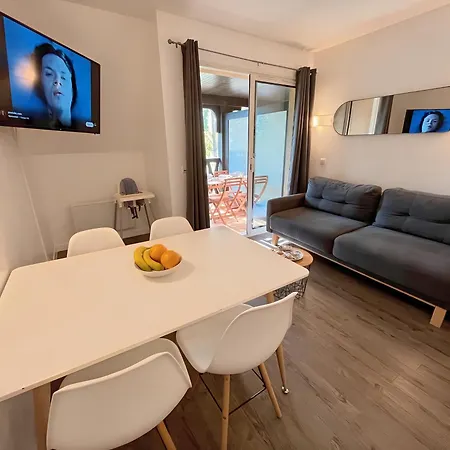 Lovely With Balcony - Golf Course View - Free Parking And Heated Pool * Deauville