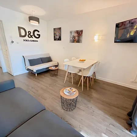 Lovely With Balcony - Golf Course View - Free Parking And Heated Pool *